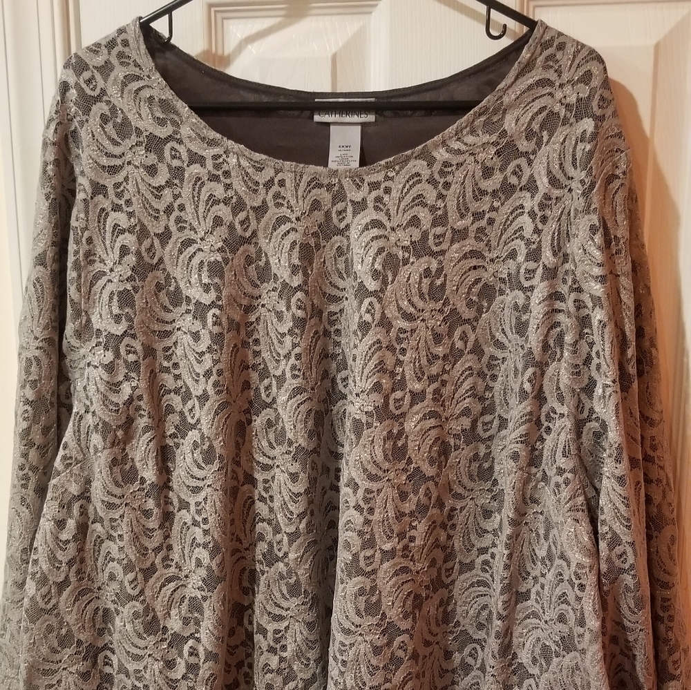 3/4 Sleeve blouse, lace, silver flower pattern